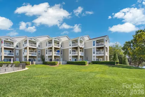 Exterior - 1338 Torrence Cir, Davidson, NC 28036 photo 15 of 16