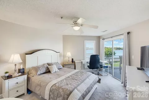 Bedroom - 1338 Torrence Cir, Davidson, NC 28036 photo 2 of 4