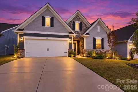 155 White Apple Way, Statesville, NC 28625