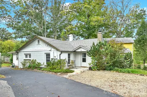 209 Old Haw Creek Rd, Asheville, NC 28805