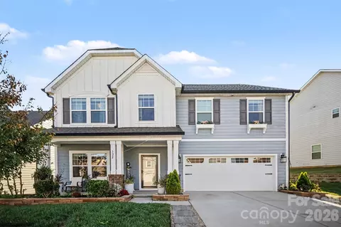 122 Divot Ln, Statesville, NC 28677