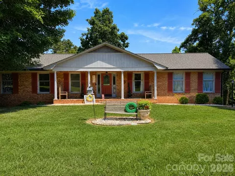 529 Carolina N Ave N, Statesville, NC 28677