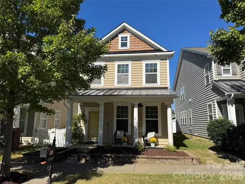 13141 Heath Grove Dr, Huntersville, NC 28078