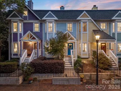 322 W 10th St, Charlotte, NC 28202