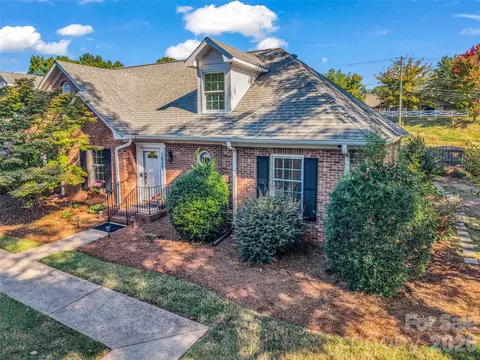 1834 Robinwood B Rd #B, Gastonia, NC 28054