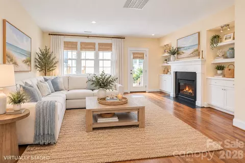 1023 White Point Dr, Huntersville, NC 28078