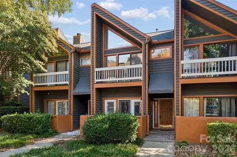 422 W 8th St, Charlotte, NC 28202