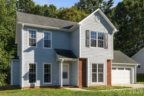 2374 Eagle Glen Ct, Gastonia, NC 28056