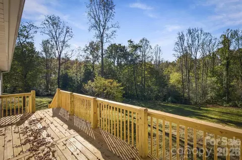 Exterior - 306 New Orleans Blvd, Morganton, NC 28655 photo 4 of 5