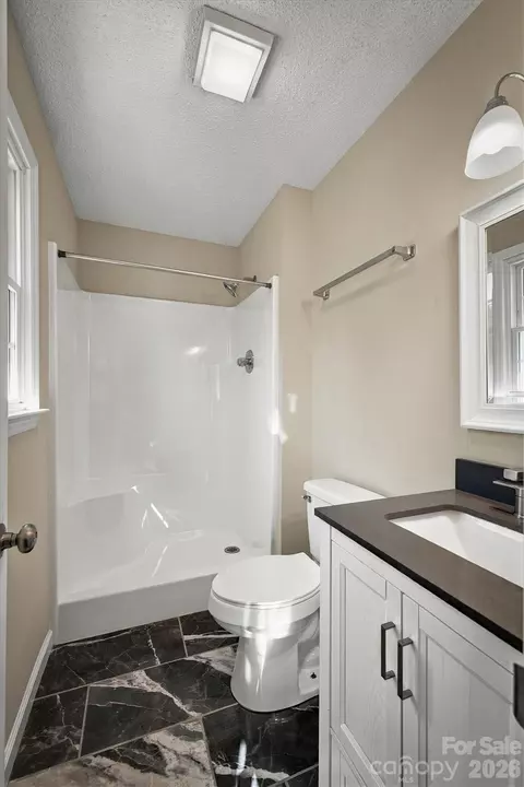 Bath - 306 New Orleans Blvd, Morganton, NC 28655 photo 2 of 2
