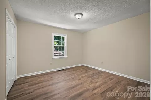Bedroom - 306 New Orleans Blvd, Morganton, NC 28655 photo 4 of 8
