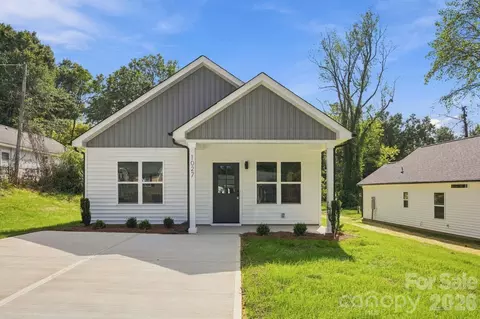1027 Houston St, Gastonia, NC 28052