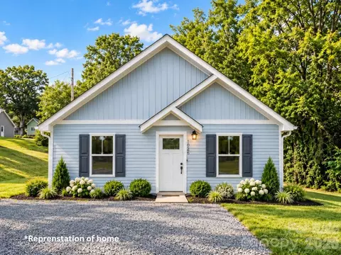 233 Carlie St, Norwood, NC 28128