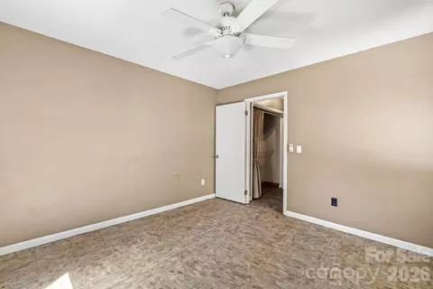 Bedroom - 103 Early Deitz Rd, Sylva, NC 28779 photo 2 of 8