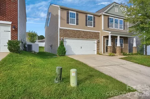 163 N Cromwell Dr, Mooresville, NC 28115