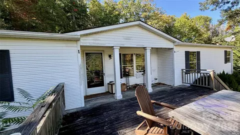 898 Rock Creek Rd, Burnsville, NC 28714