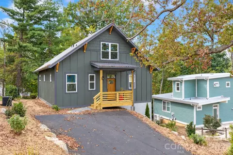 16 Mountain Song Ln, Asheville, NC 28806
