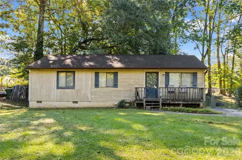 231 King David Ln, Gastonia, NC 28056