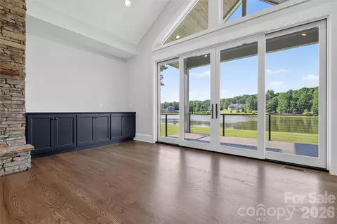 Living - 966 Mapleton 14 Ln #14, Columbus, NC 28722 photo 5 of 5