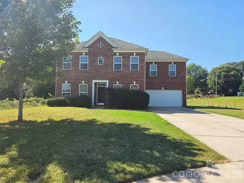 104 Sassafras Rd, Mooresville, NC 28115