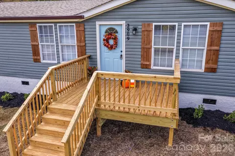 2909 Wood Rd, Mooresboro, NC 28114