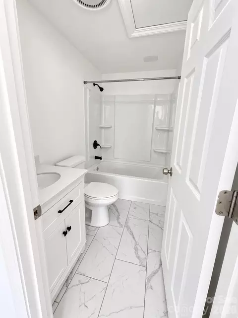 Bath - 309 17th Rd, Kannapolis, NC 28083 photo 3 of 3