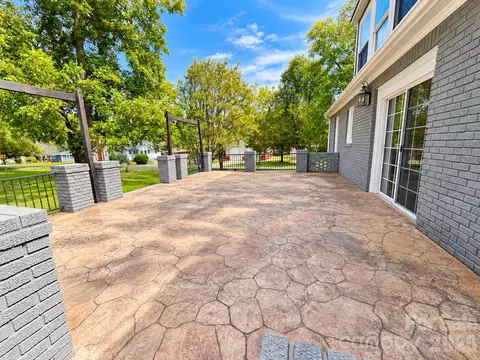 Exterior - 309 17th Rd, Kannapolis, NC 28083 photo 3 of 6