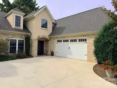 Exterior - 149 42nd Avenue Nw Dr NW, Hickory, NC 28601 photo 2 of 8