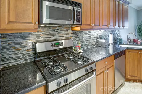 Kitchen - 149 42nd Avenue Nw Dr NW, Hickory, NC 28601 photo 3 of 4