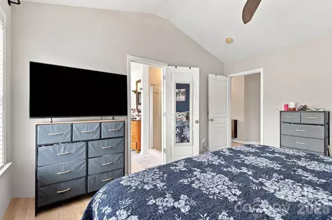 Bedroom - 10048 Switchyard Dr, Cornelius, NC 28031 photo 4 of 5