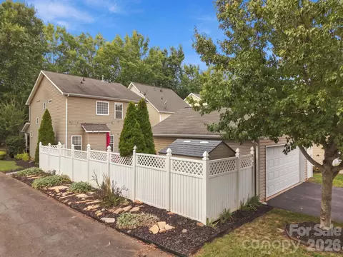 Exterior - 10048 Switchyard Dr, Cornelius, NC 28031 photo 6 of 6