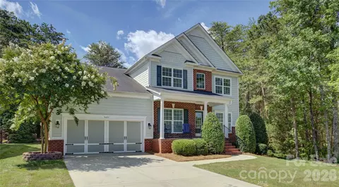 9609 Spurwig Ct, Charlotte, NC 28278