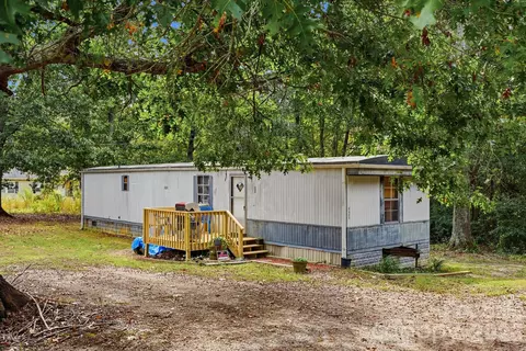 Exterior - 4624 Buff Park Rd, Maiden, NC 28650 photo 5 of 6