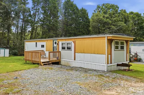 Exterior - 4624 Buff Park Rd, Maiden, NC 28650 photo 1 of 6