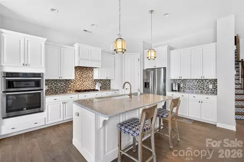 1709 Cedar Park Dr, Pineville, NC 28134