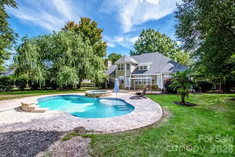 Exterior - 8071 E Andrew Dr, Denver, NC 28037 photo 9 of 11
