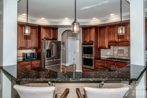 Kitchen - 8071 E Andrew Dr, Denver, NC 28037 photo 3 of 4