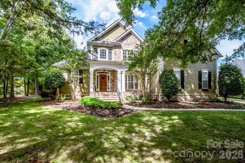 Exterior - 8071 E Andrew Dr, Denver, NC 28037 photo 3 of 11