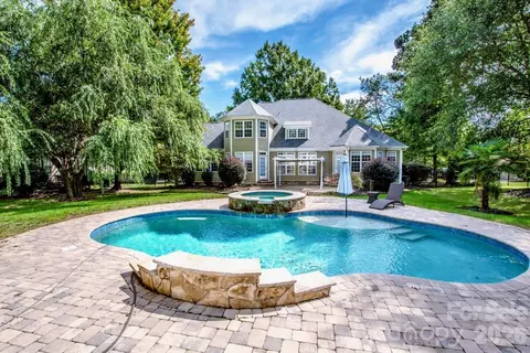 Exterior - 8071 E Andrew Dr, Denver, NC 28037 photo 8 of 11