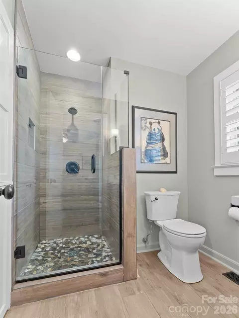 Bath - 69 Eargle Rd, Tryon, NC 28782 photo 1 of 5