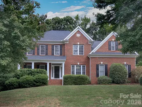 166 Laurel Glen Dr, Mooresville, NC 28115