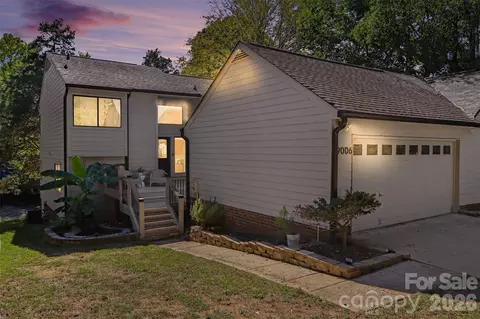 9006 St Croix Ln, Charlotte, NC 28277