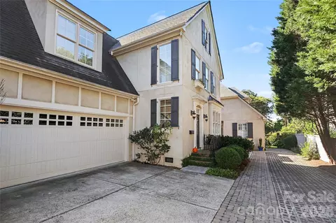 2614 Chelsea Dr, Charlotte, NC 28209