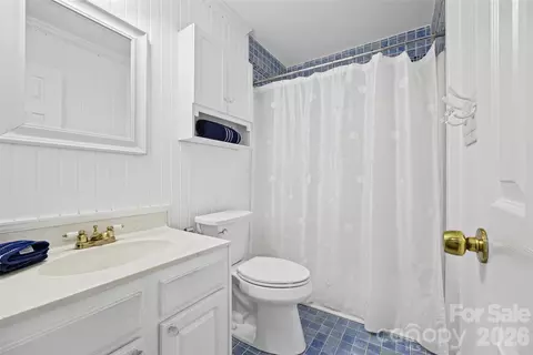Bath - 2065 Marquesas Ave, Tega Cay, SC 29708 photo 1 of 3