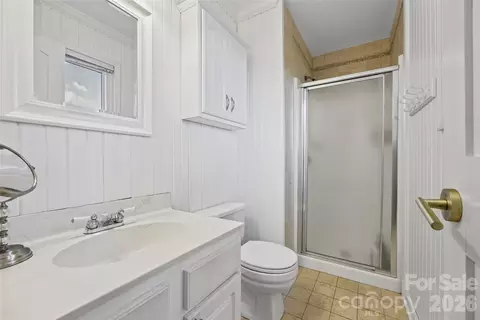 Bath - 2065 Marquesas Ave, Tega Cay, SC 29708 photo 2 of 3