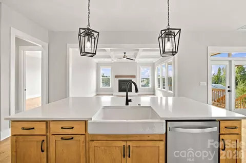 Kitchen - 4178 Millstream Rd, Denver, NC 28037 photo 6 of 7