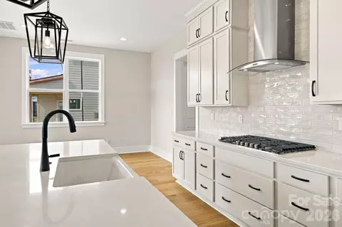 Kitchen - 4178 Millstream Rd, Denver, NC 28037 photo 5 of 7