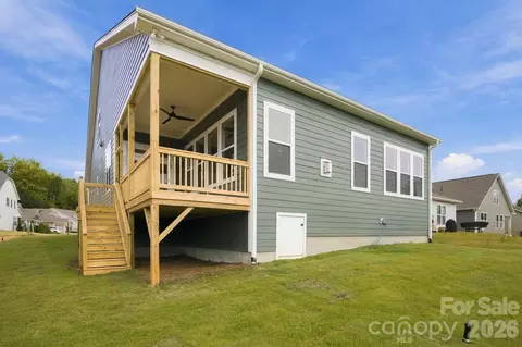 Exterior - 4178 Millstream Rd, Denver, NC 28037 photo 5 of 8