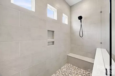 Bath - 4178 Millstream Rd, Denver, NC 28037 photo 4 of 5