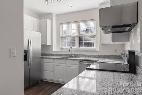 Kitchen - 701 Shellstone Pl, Fort Mill, SC 29708 photo 1 of 2